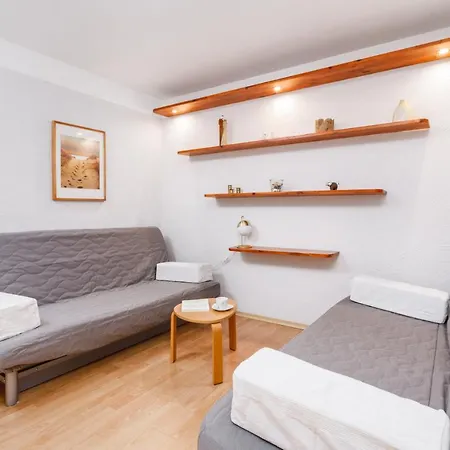 Towarowa Harbor Apartment *